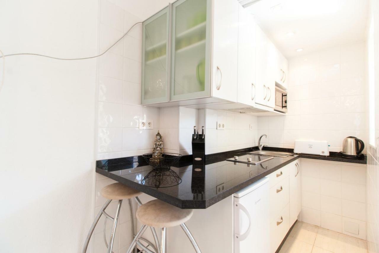 Hotel Apartamento Pyr Fuengirola Private Sunny Pool Side Εξωτερικό φωτογραφία