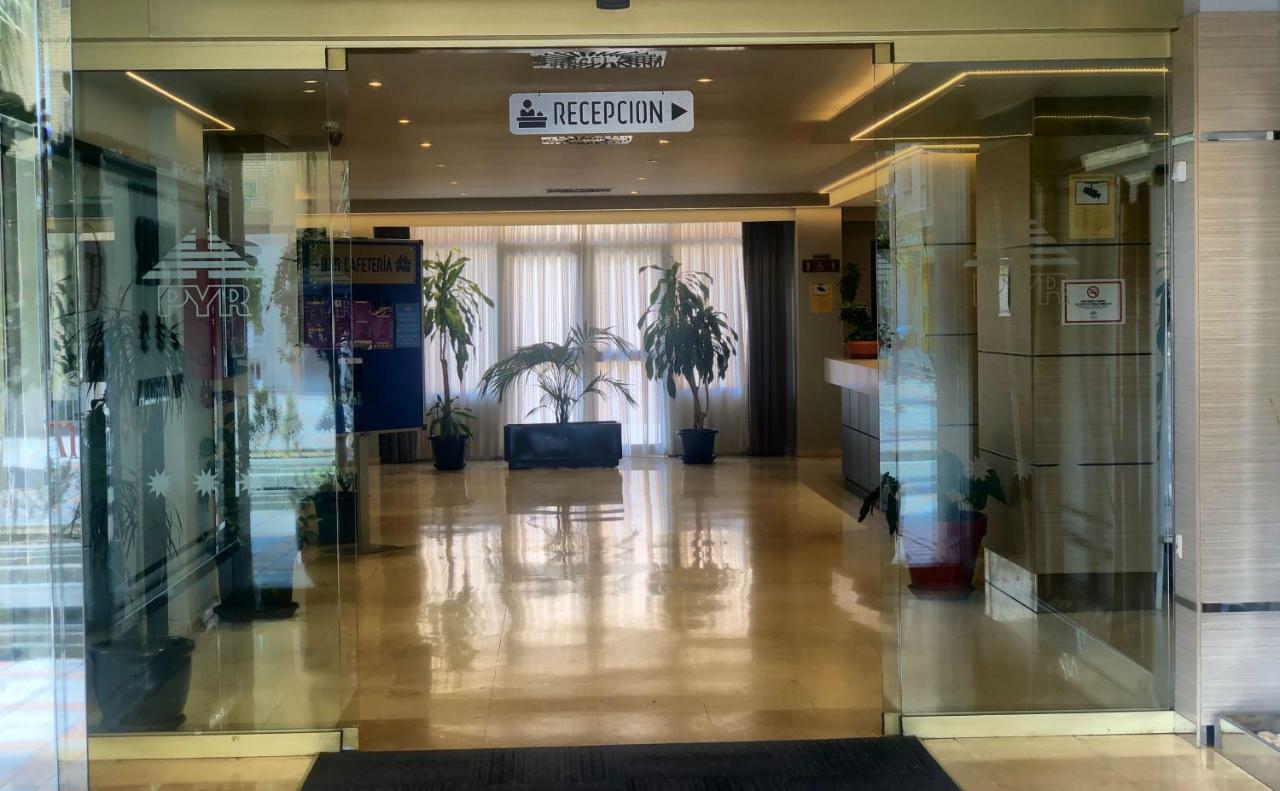 Hotel Apartamento Pyr Fuengirola Private Sunny Pool Side Εξωτερικό φωτογραφία